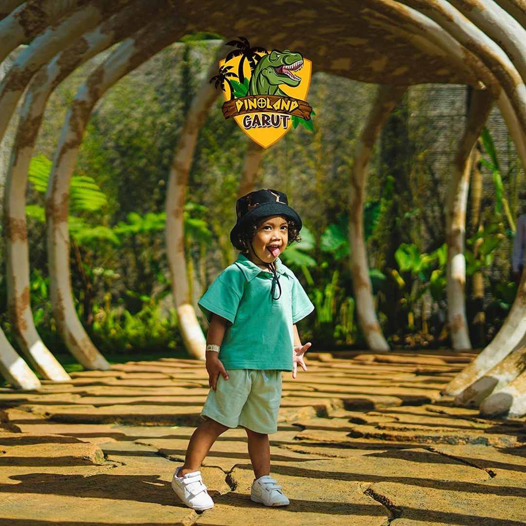 Banyak spot foto menarik / garutdinoland