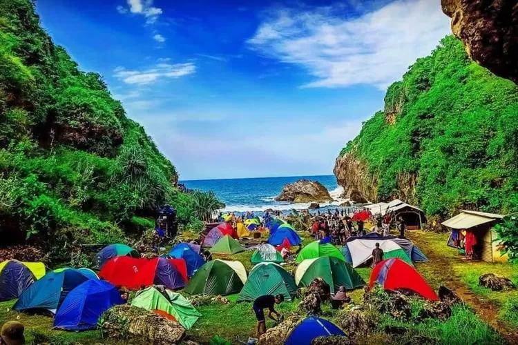 Daya Tarik Pantai Wohkudu