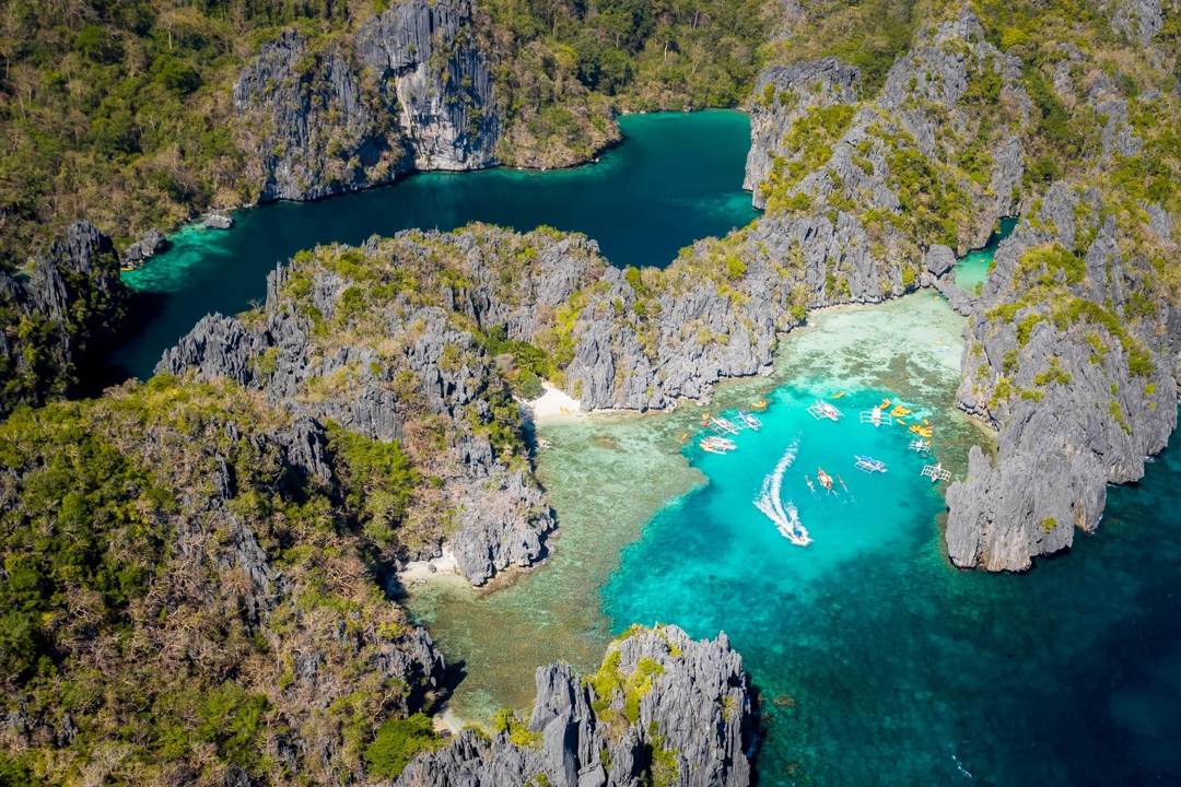 Big Lagoon El Nido: Water Tourism in Palawan ( Jules Bassoleil Unsplash)