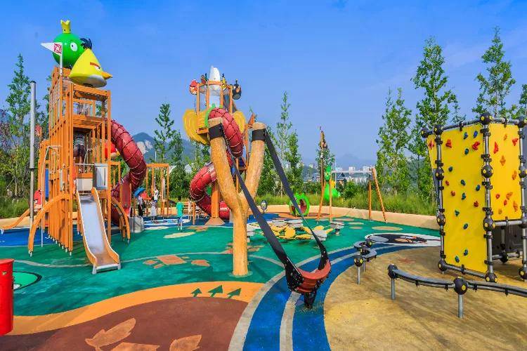 Summerland Tirtamas Water Park: Wisata Keluarga di Solo
