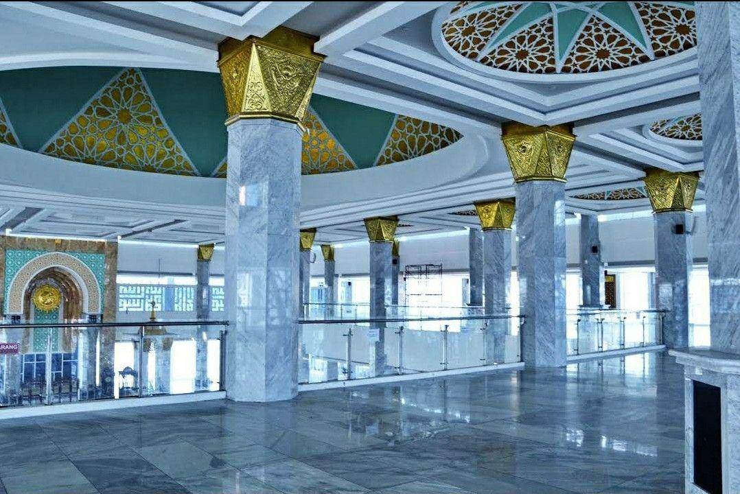 Daya Tarik Masjid Al-Alam