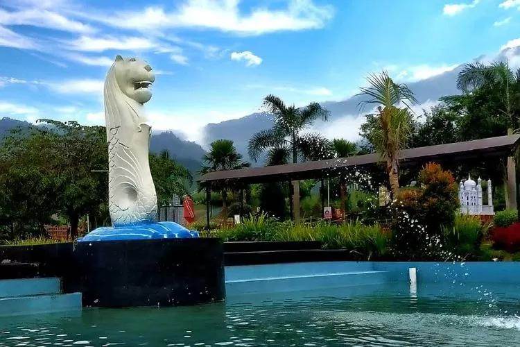 Patung Merlion di Purwokerto