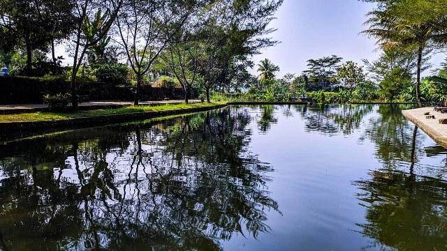 Daya Tarik Taman Air Tlatar