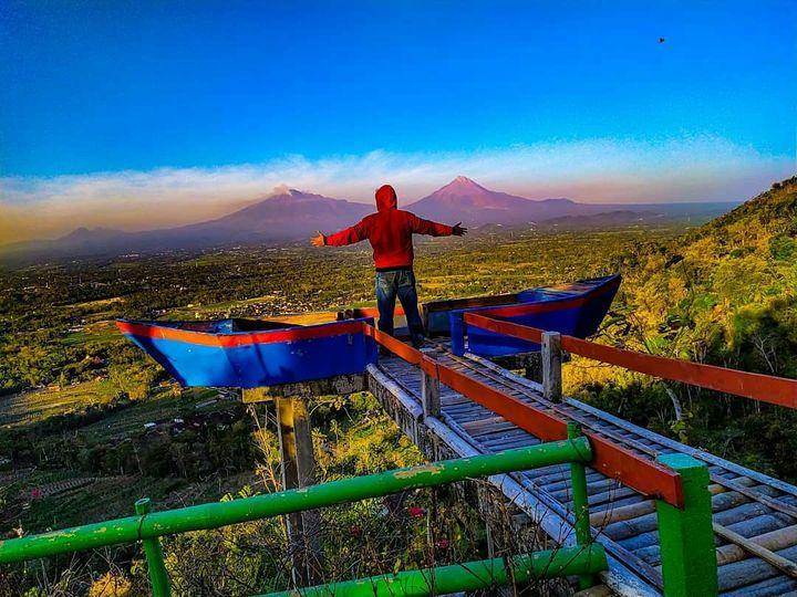 Punthuk Kendhil: Tempat Wisata di Magelang yang Menakjubkan (Magelang Je Facebook)