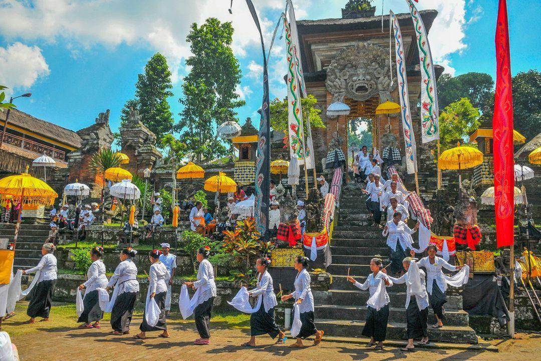 Pura Samuan Tiga Bali ( putududyk Instagram)