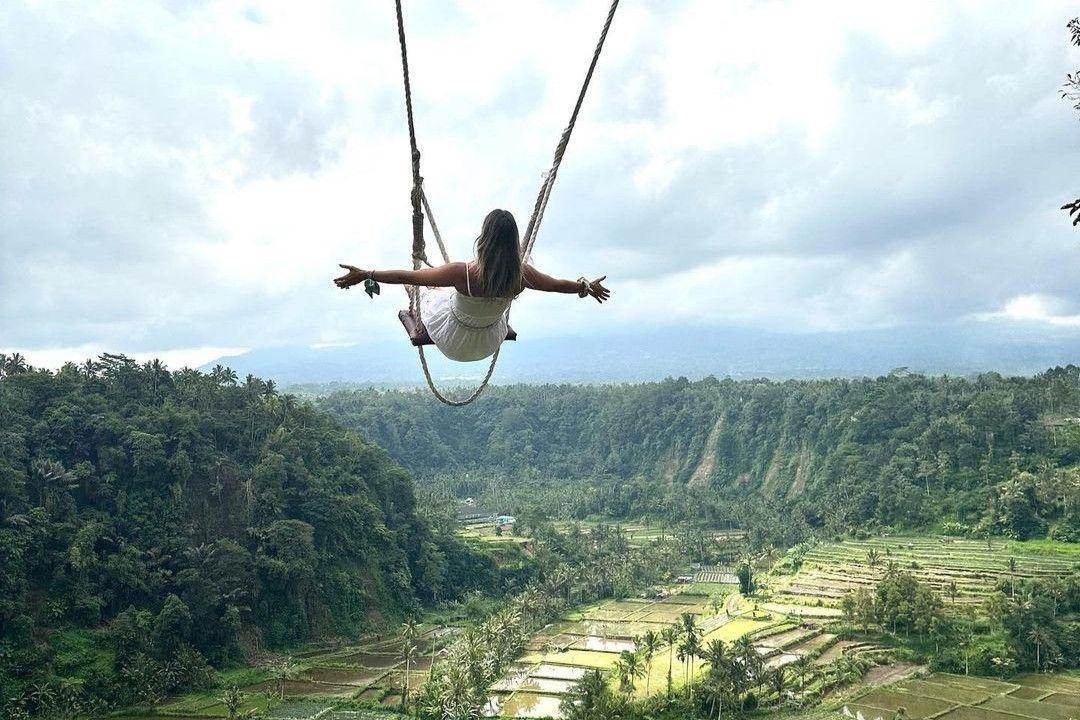 Bukit Jambul Bali: Tiket, Daya Tarik, Lokasi, Jam Buka ( laura_cudone Instagram)