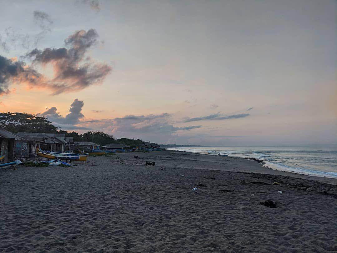 Pantai Perancak Jembrana Bali ( zymurguy Instagram)