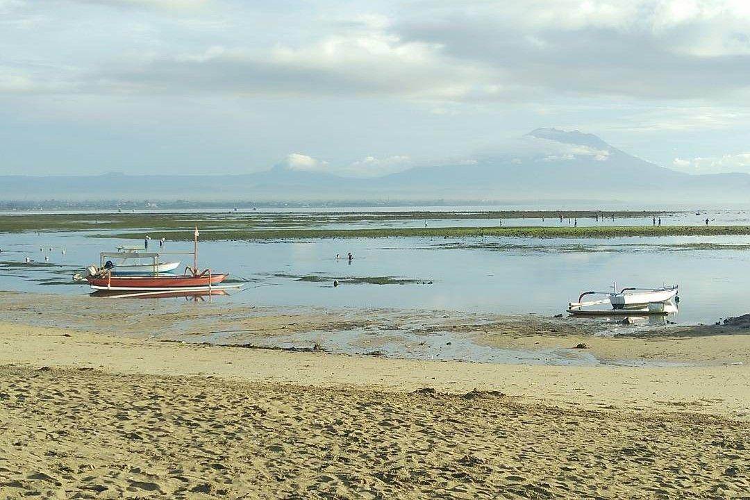Pantai Segara Ayu: Spot Sunrise Indah di Sanur ( dayumahayuni  Instagram)