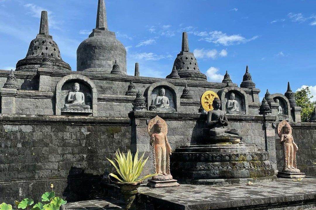 Brahmavihara Arama Bali ( indirama_astrolog Instagram)