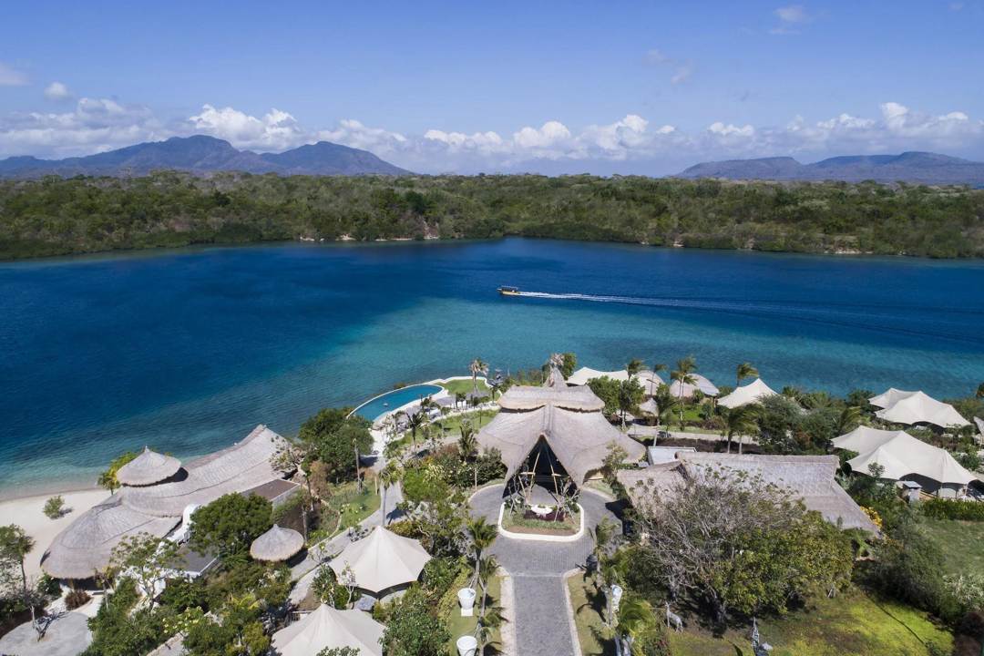 Menjangan Dynasty Resort: Glamping Mewah di Bali Barat