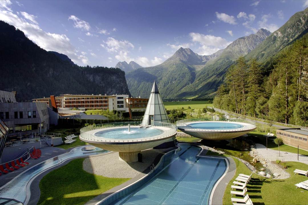 Aqua Dome Austria: Resort Spa Mewah di Pegunungan Alpen