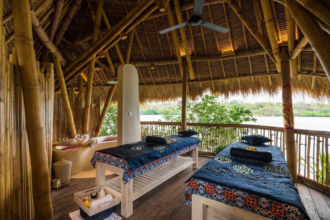 Menjangan Dynasty Resort: Glamping Mewah di Bali Barat