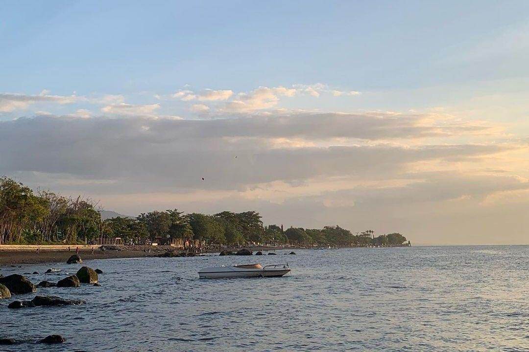 Pantai Penimbangan: Wisata Bali Utara dengan Aktivitas Seru ( retnohy__ Instagram)