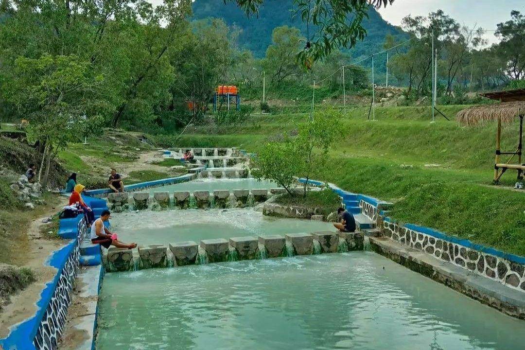 Banyu Panas Palimanan: Harga Tiket, Daya Tarik, Jam Buka ( jhafar_jheff  Instagram)