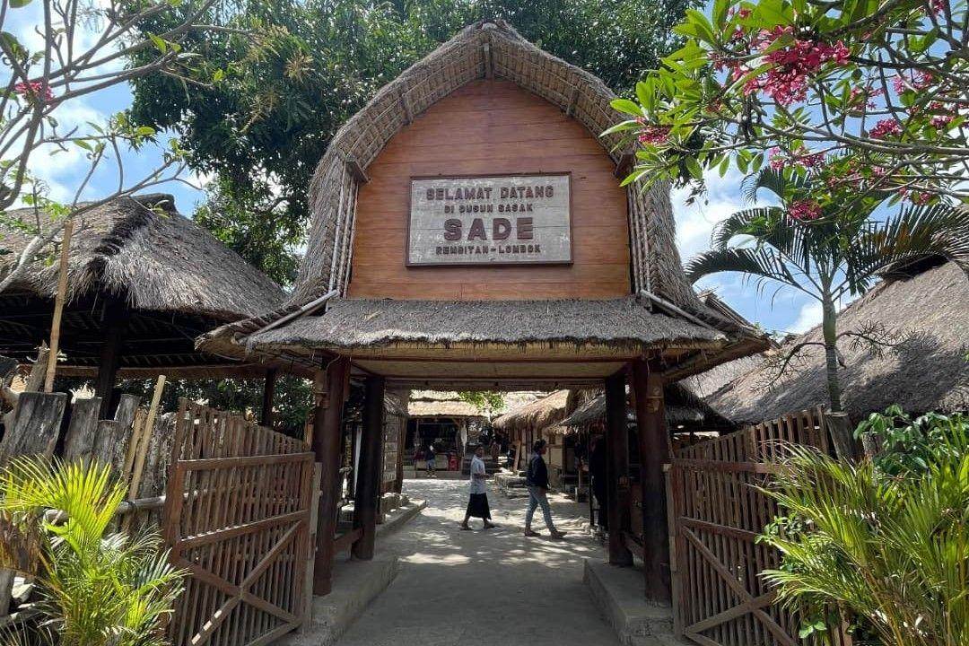 Desa Sade Lombok: Daya Tarik, Aktivitas, Jam Buka ( fizrakartikaa._ Instagram)