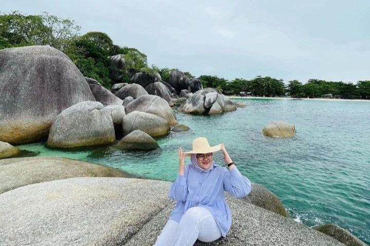 Pantai Tanjung Tinggi: Surga Wisata di Belitung ( yulia_lia2233 Instagram)