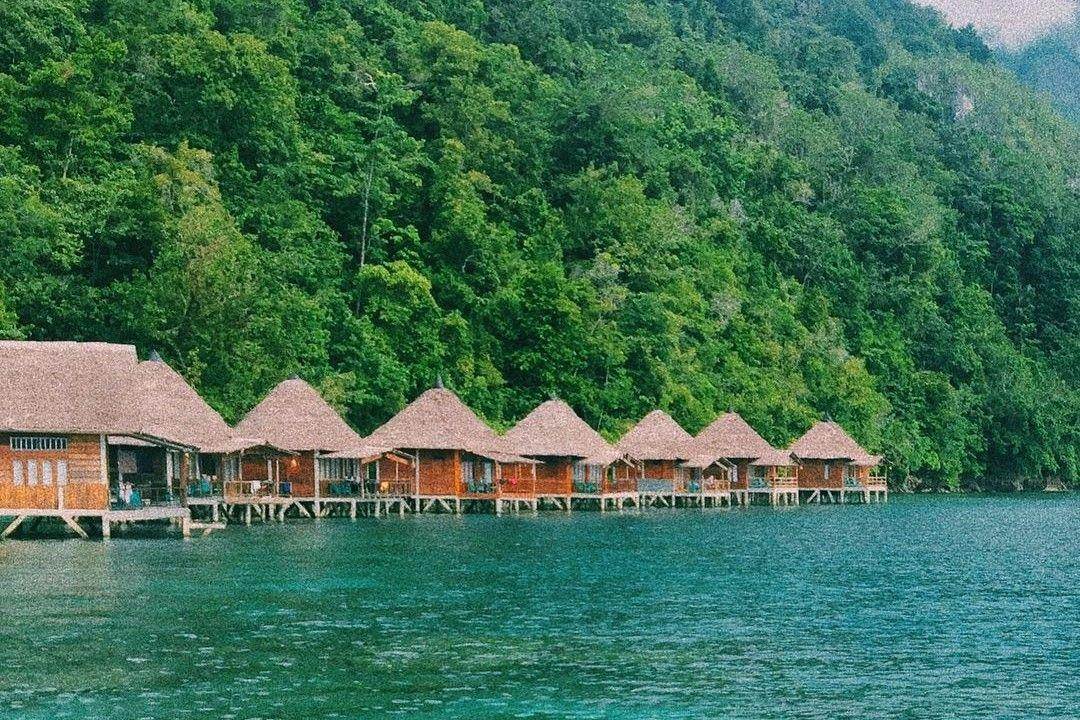 Pantai Ora Maluku: Tiket, Daya Tarik, Lokasi, Jam Buka ( deboramulyap Instagram)