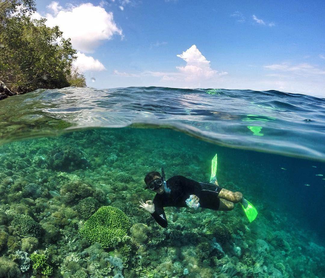 Daya Tarik Pantai Sulamadaha ( ilhamarch Instagram)