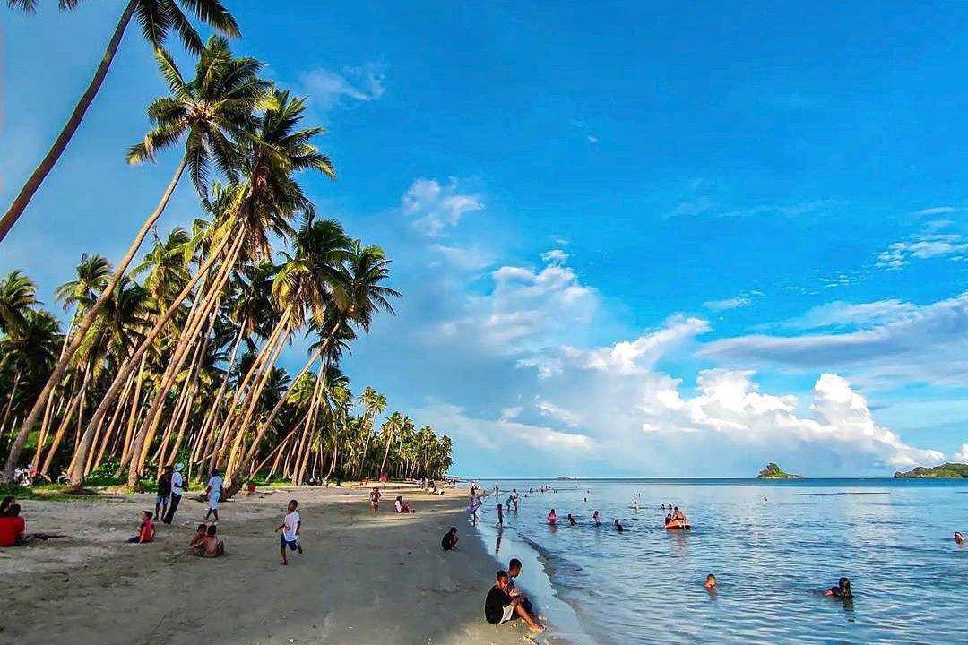 Pantai Weluan: Tempat Healing di Saumlaki ( stenly_somar  Instagram)