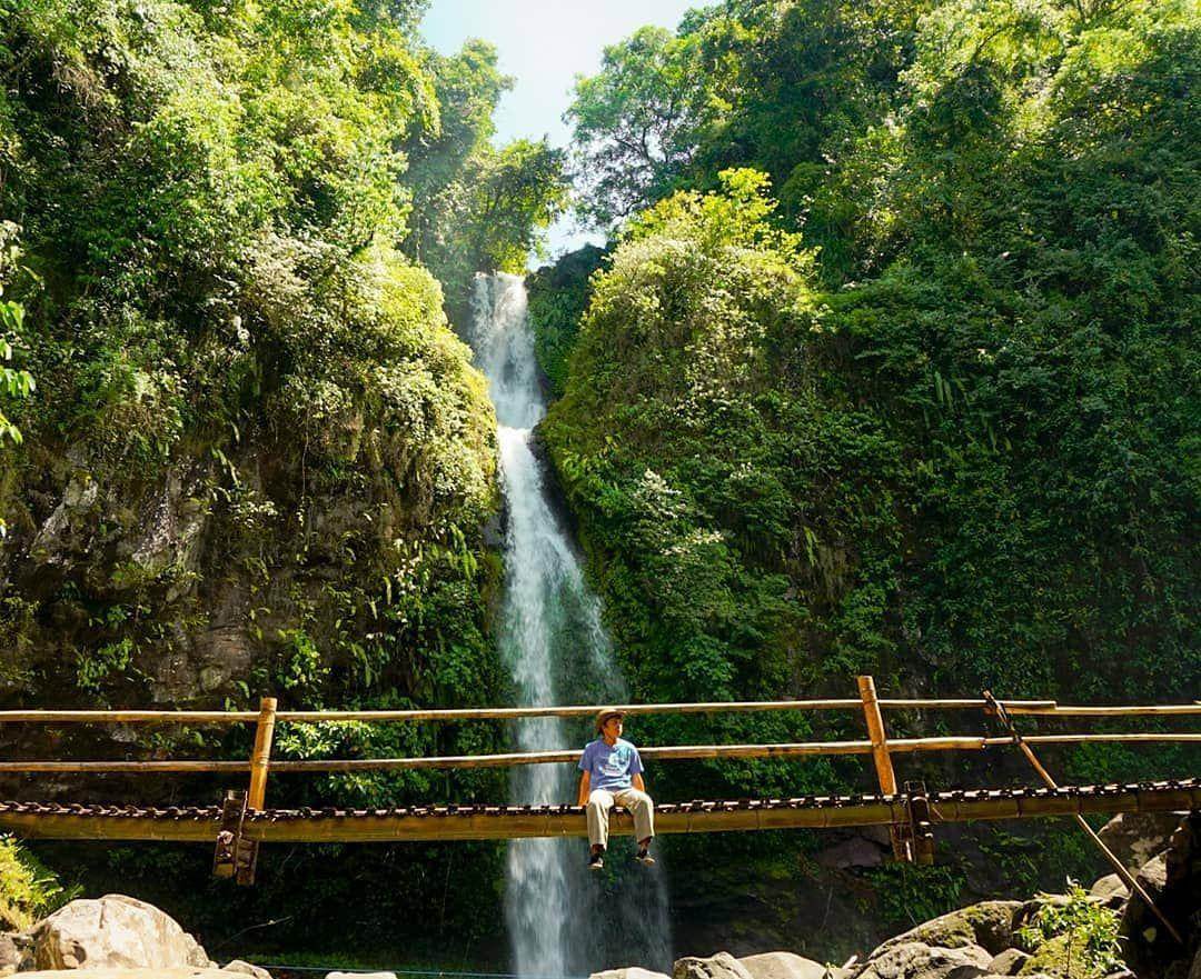 Daya Tarik Air Terjun Ketemu Jodoh ( rizaldy_pixel  Instagram)