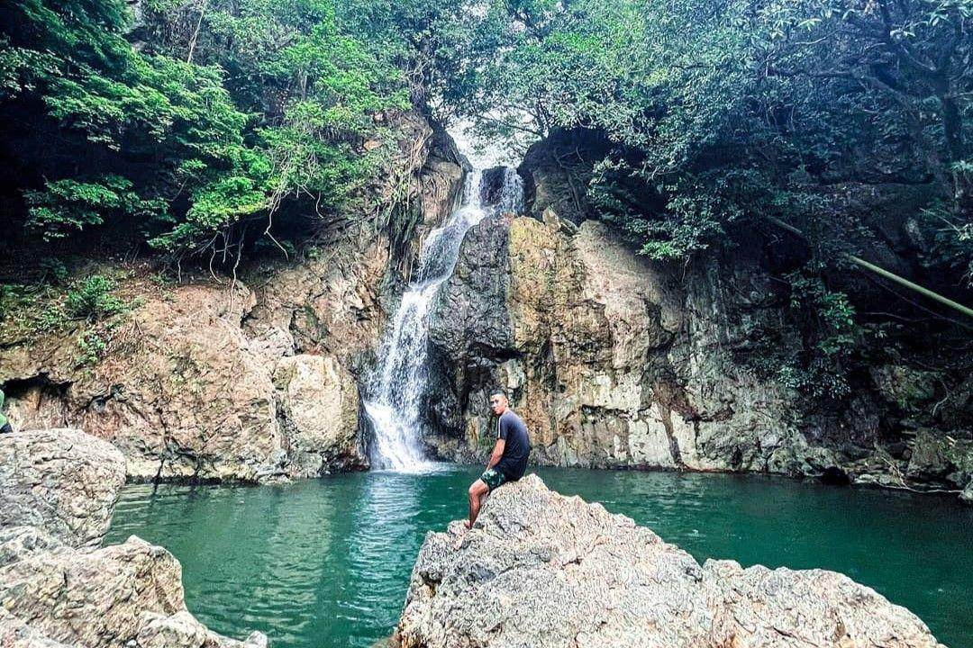 Daya Tarik Air Terjun Baruttung ( chinko_mohammad Instagram)