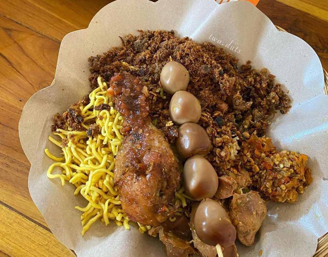 Nasi Pedas Bu Andika / @two.duts