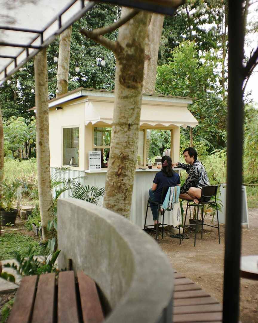 Outdoor Area / @cxmmandthesun