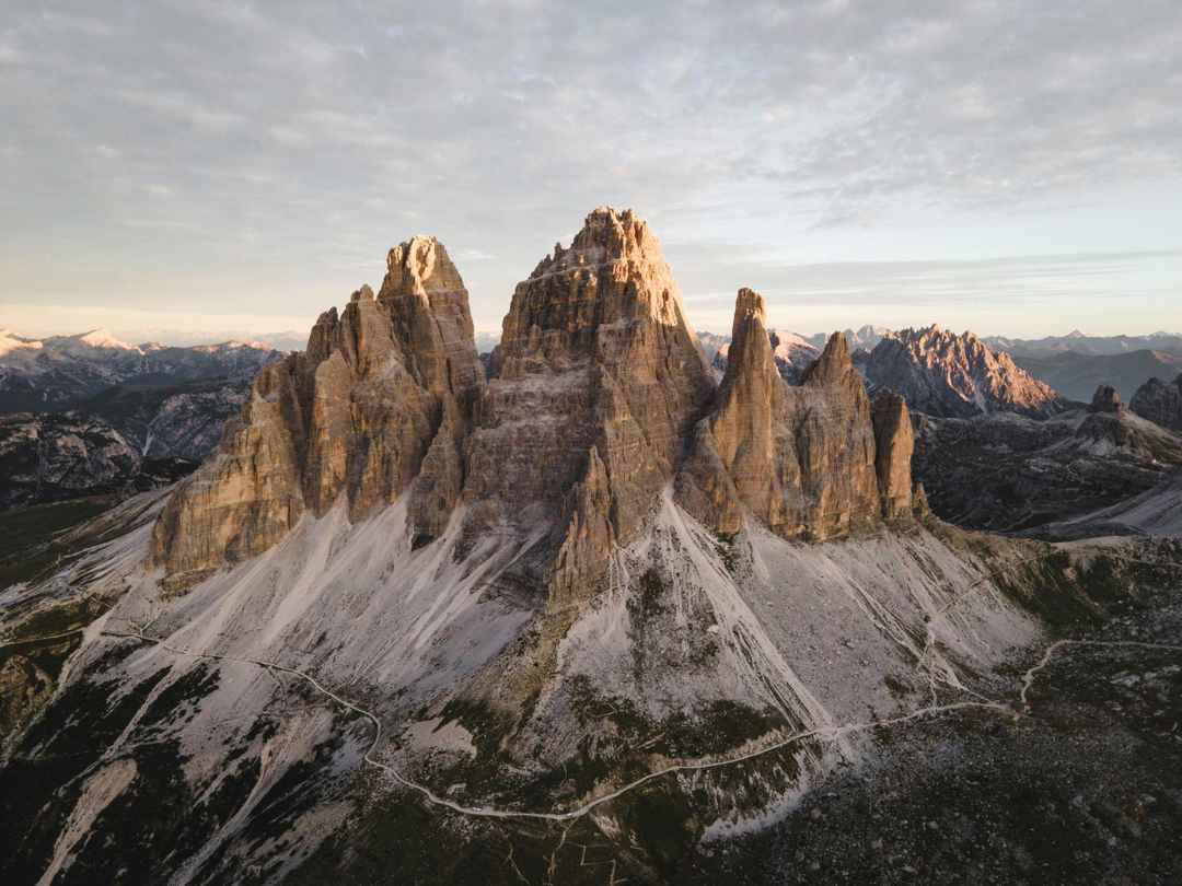 Sumber: Tomáš Malík via Unsplash