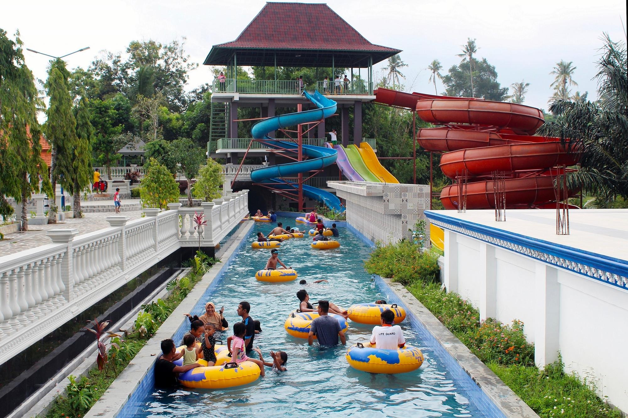 Longtun Waterpark Lombok: Perfect for Family Holiday!