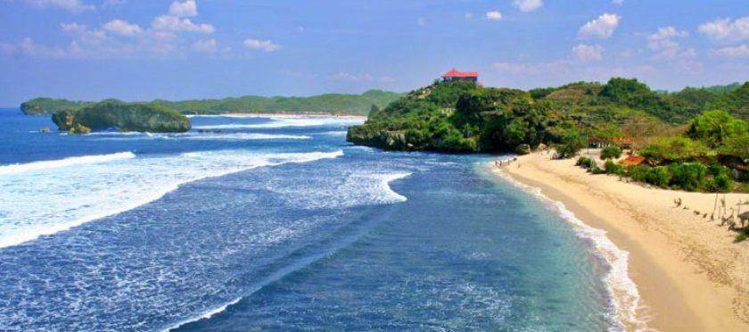 Pantai Trenggole Gunungkidul: Keindahan Alami dan Bebatuan Unik