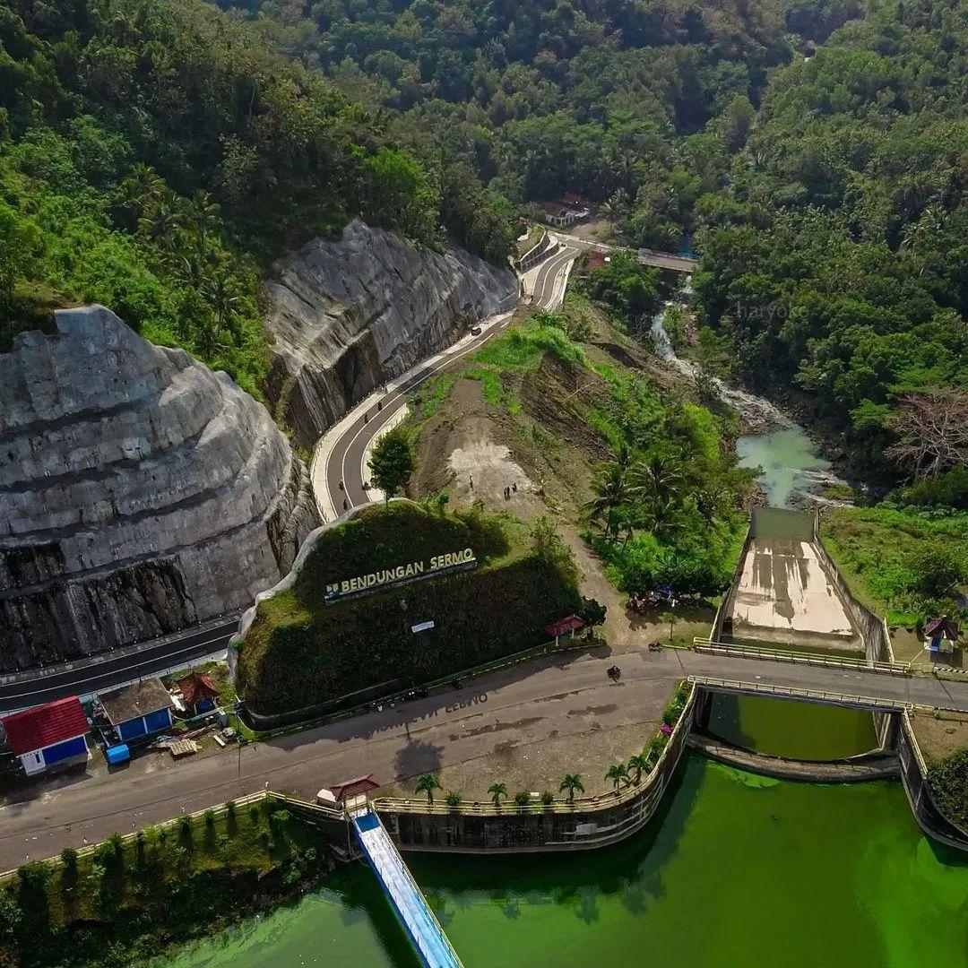 Waduk Sermo / @haryokopangestu