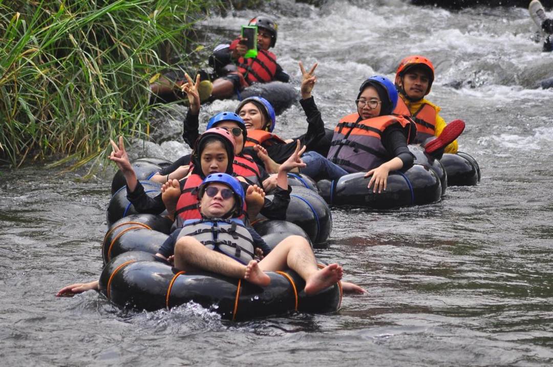Aktivitas dan Harga di Desa Wisata Dewi Anom