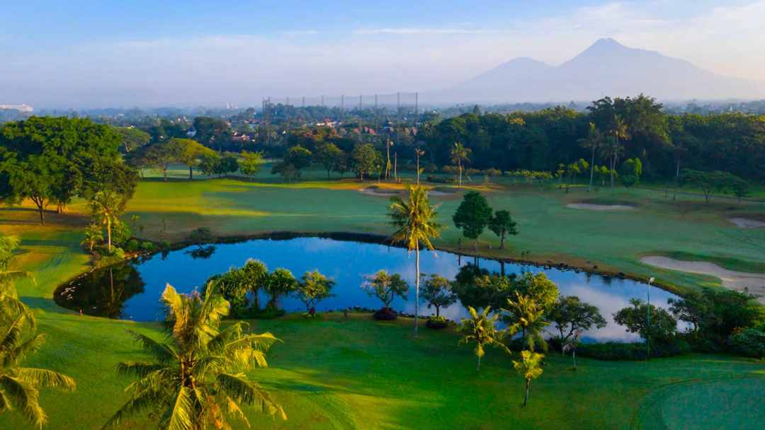 Area Golf di Hyatt Regency Yogyakarta