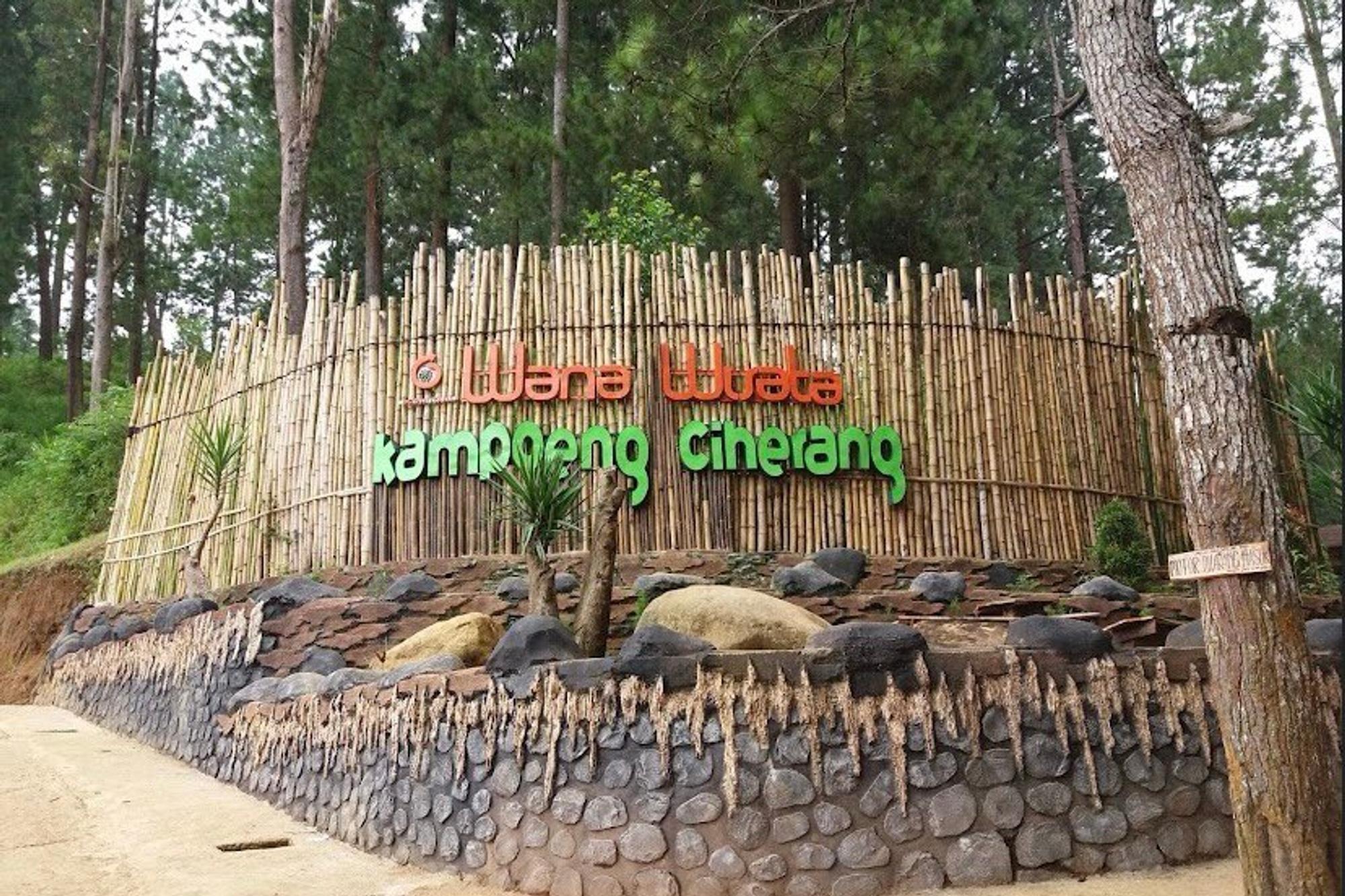 Kampoeng Ciherang Tourism: Ticket Prices, Attractions, Opening Hours Kampoeng Ciherang Tourism: Ticket Prices, Attractions, Opening Hours