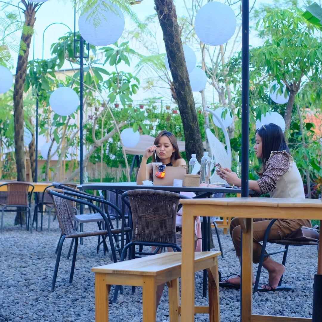 Stay Lounge / @staylounge_