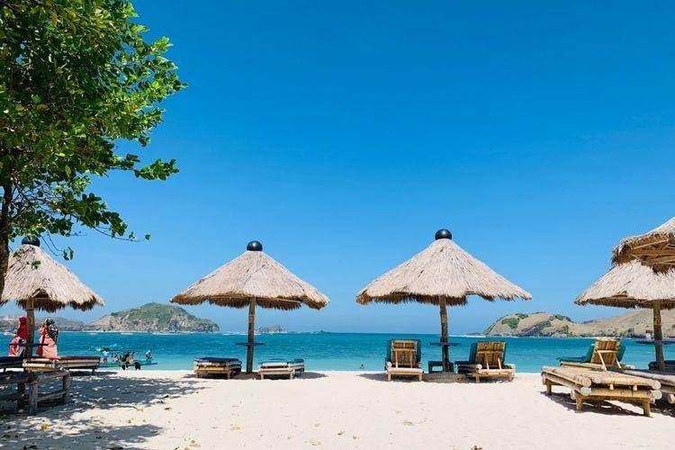 Daya Tarik Utama Pantai Tanjung Aan