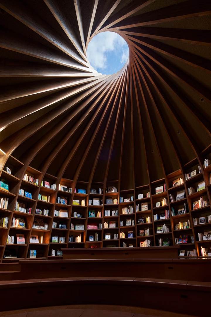 Library of the Earth (Koji Fujii)