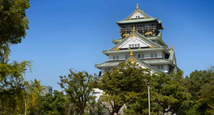 The Magnificence of Osaka Castle / Expedia