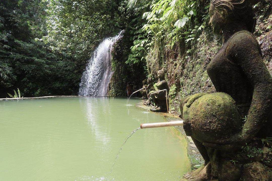 Angseri Hot Springs: A Relaxation Spot in Bali ( julie_journeys Instagram)