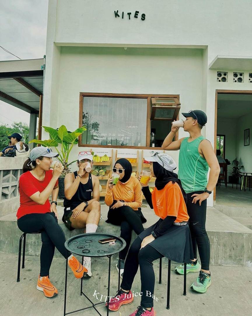 Suasana di Kites Juice Bar Jogja