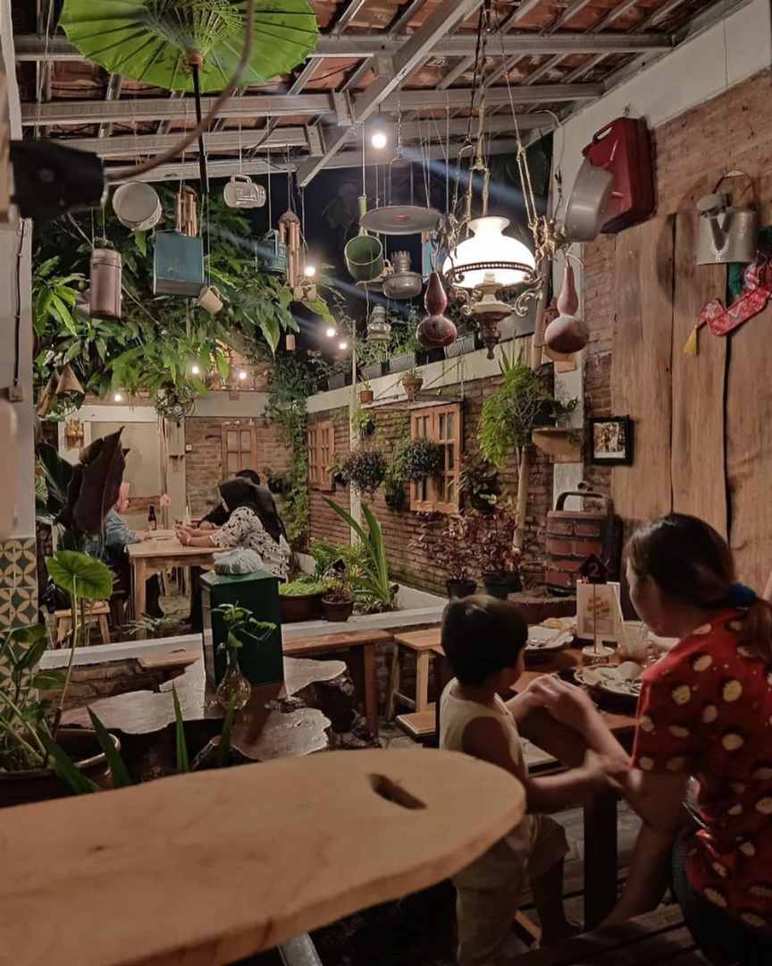 Kudu Geprek Kudu Ngopi / @kuliner_asiksolo