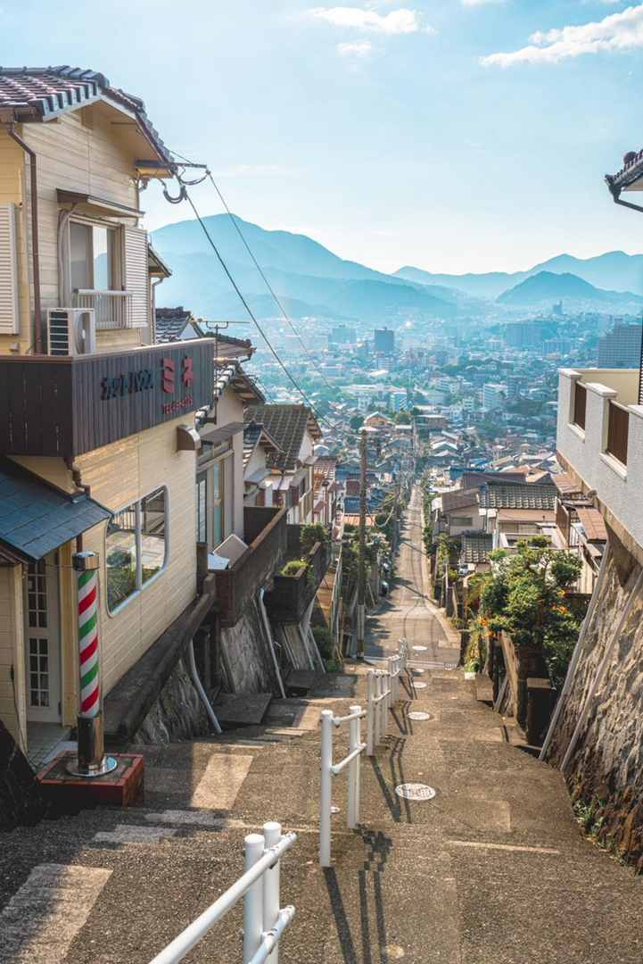 Nagasaki is called “City of Slopes” in Japan / @Yulily_K