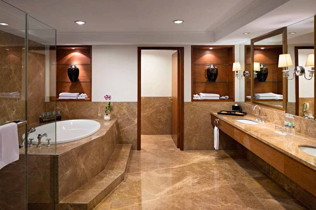 Bathtub