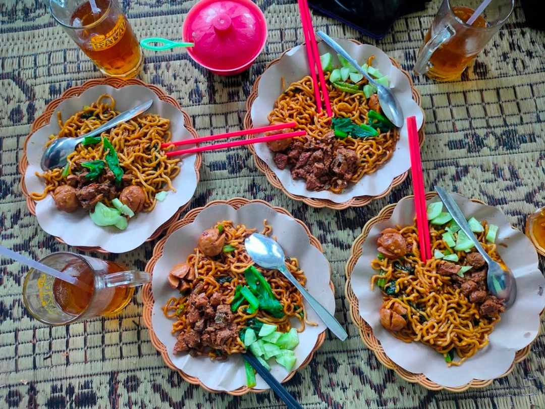 Mie Ayam Goreng Pak Mus / Veta Mandra