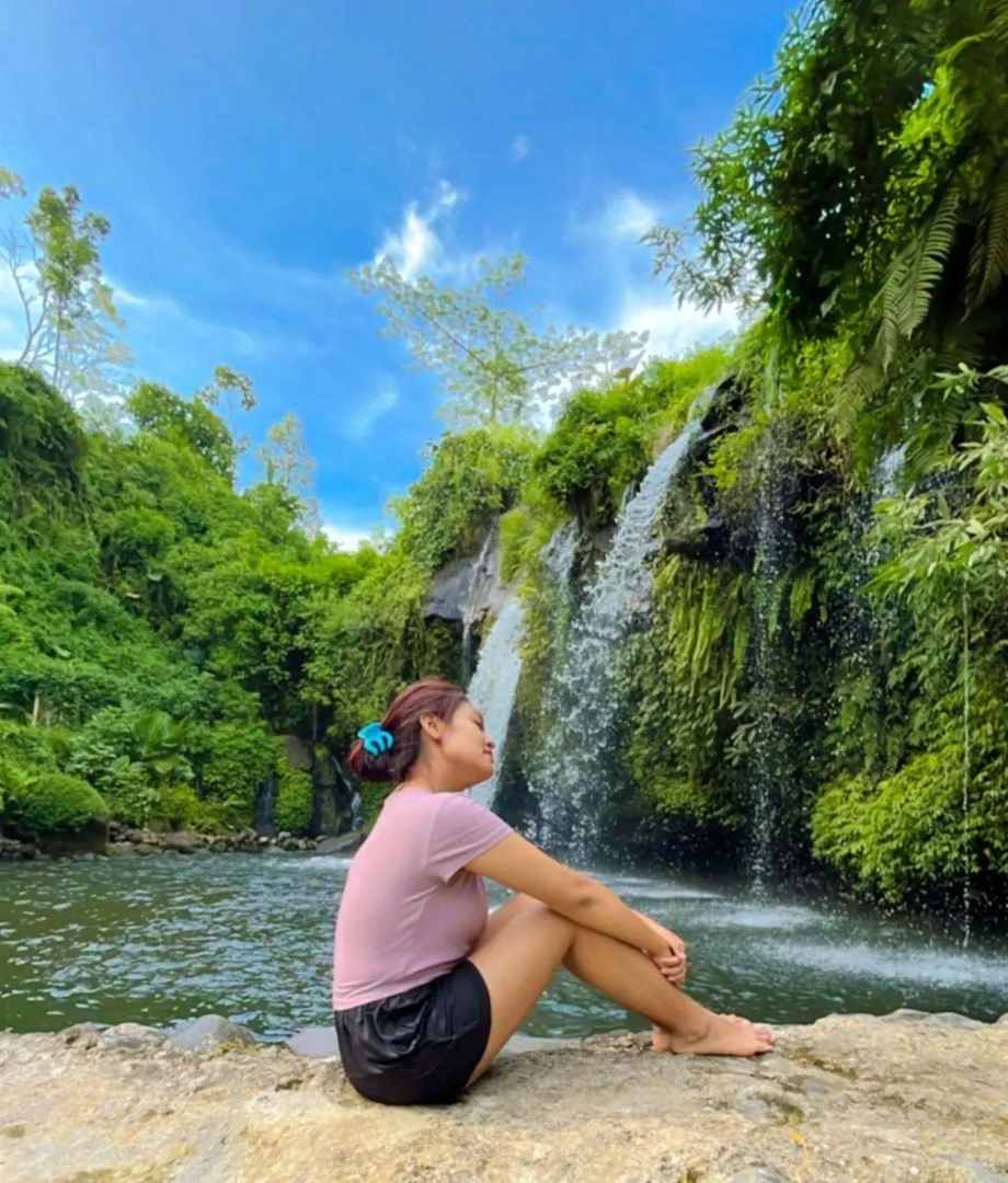 Kembar Arum Waterfalls / @_dsyntaekaa