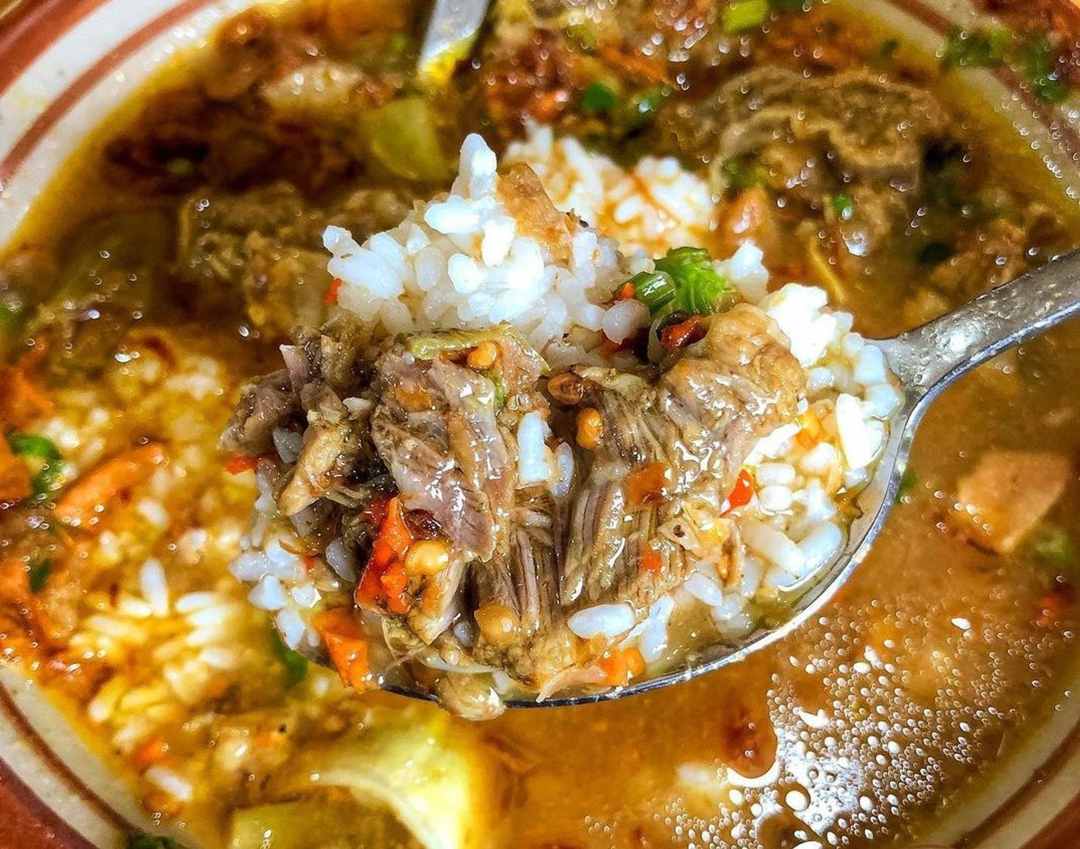 Soto Buntut Cak Choirul / surabayafoodies