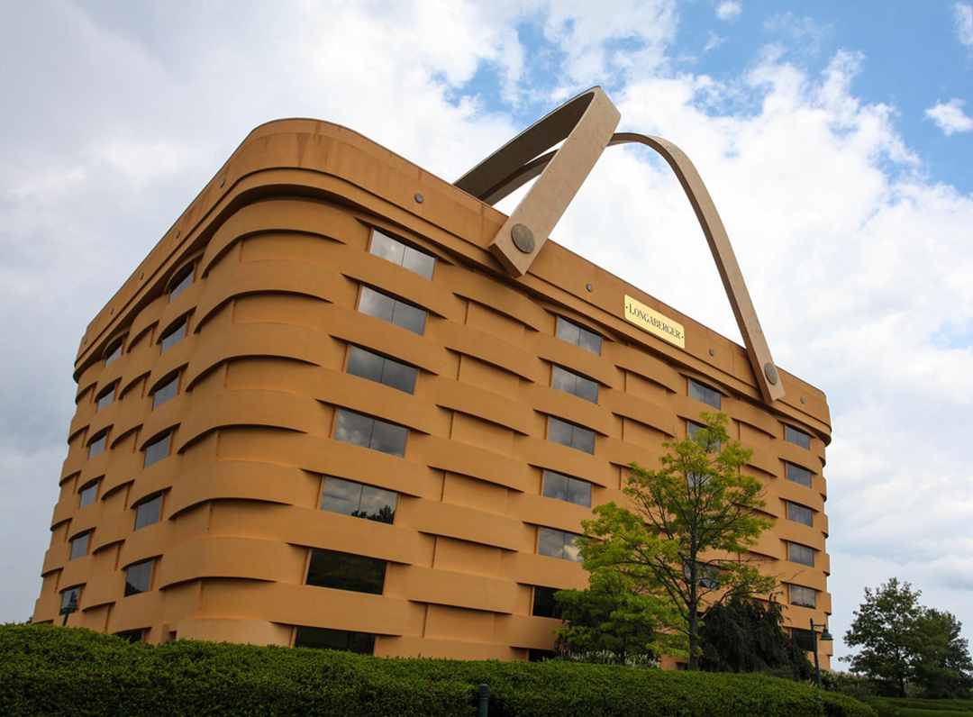 Gedung Keranjang Longaberger. Sumber: Adam Schweigert