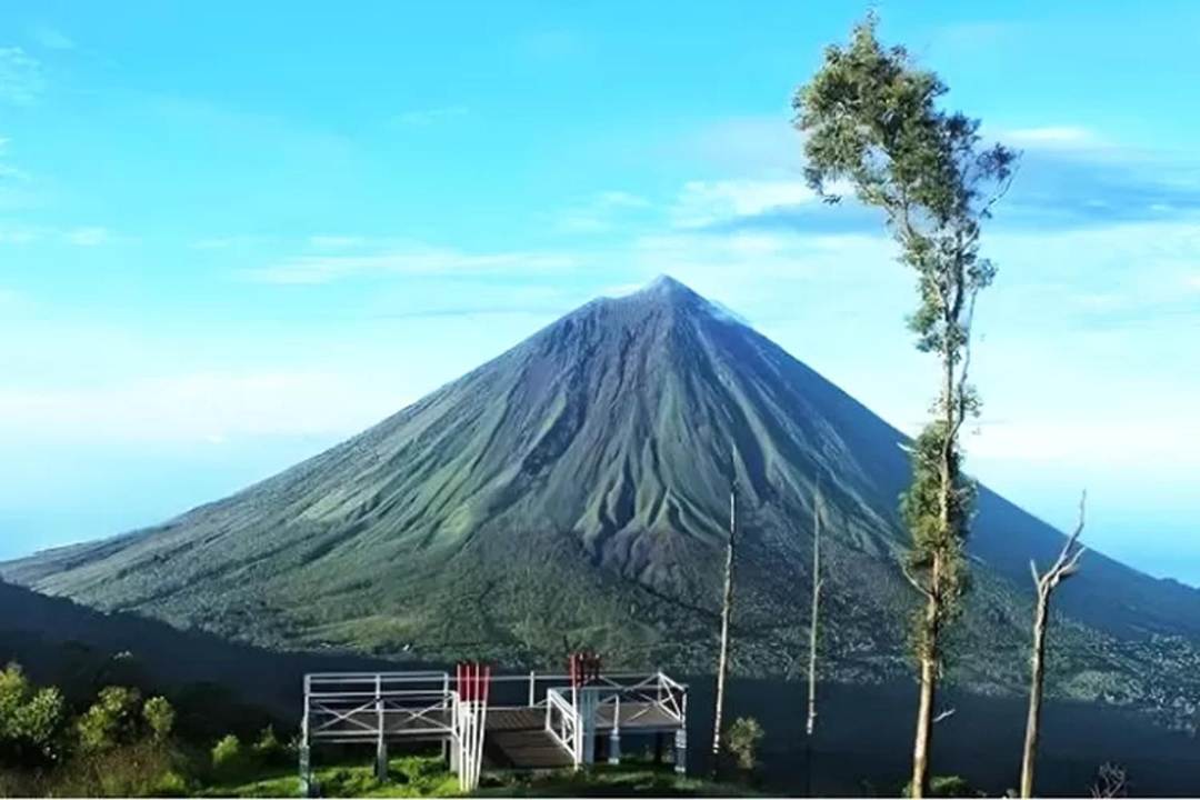 Daya Tarik Utama Bukit Wolobobo