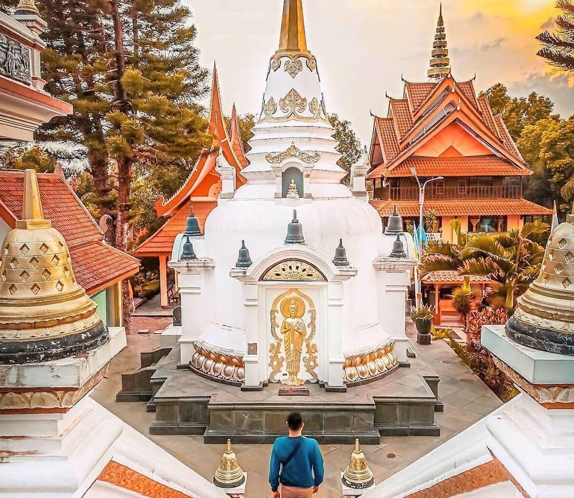 Vihara Vipassana Graha: Oasis Ketenangan di Tengah Hiruk Pikuk Kota Jakarta