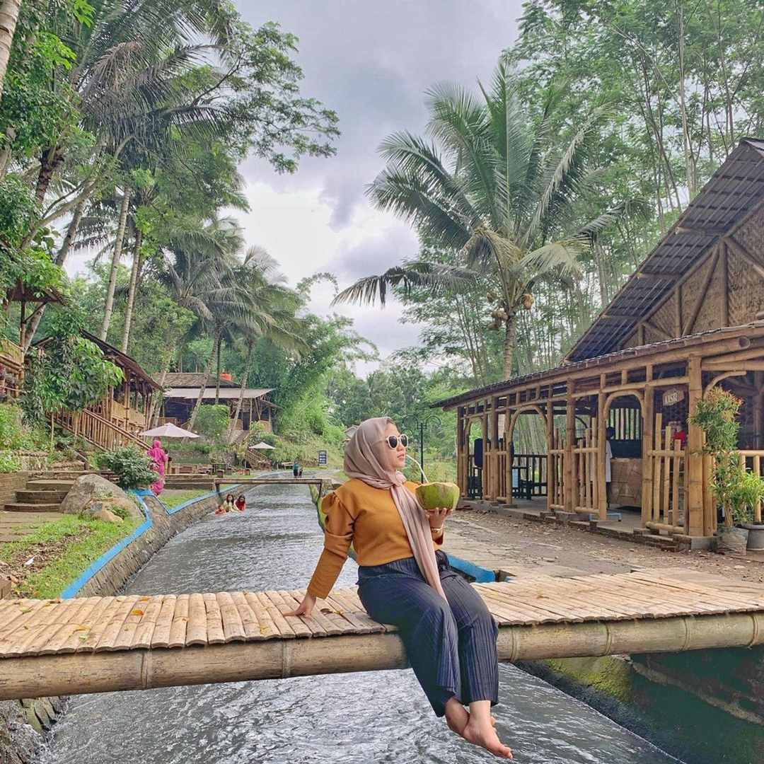 Kalibatur Restaurant / @efadina_